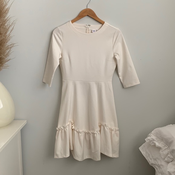 GAP womens dress with ruffle hem. - Picture 1 of 4